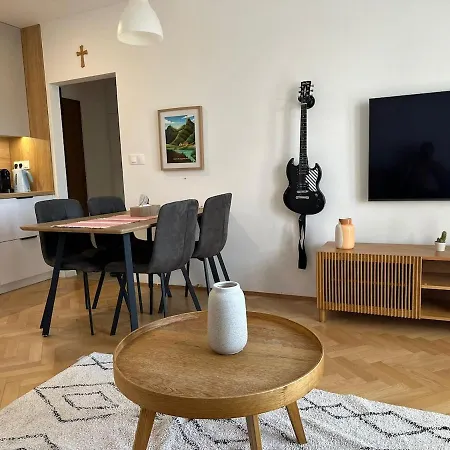 Apartament Moderny V Ruzinove *